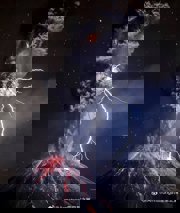 壮观的火山闪电 ???