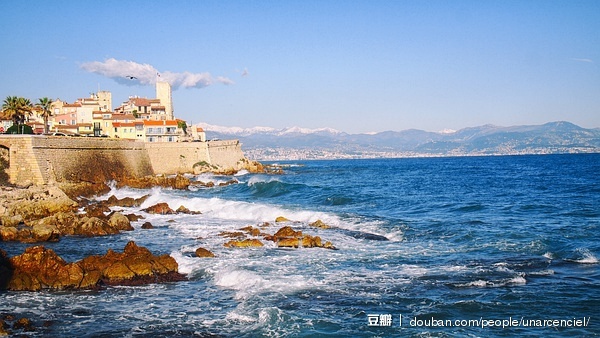 蔚蓝海岸