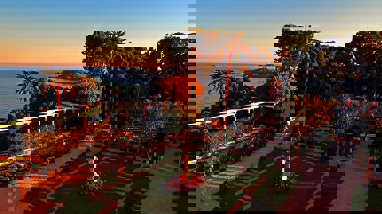 蔚蓝海岸