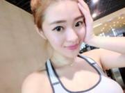 深井冰：这美女太厉害了，肌肉练的令人羡慕