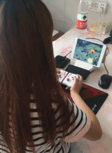 深井冰：姑娘，你是不是受什么委屈了，穿的裤子都这个样子了