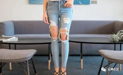 \u9b45\u529b\u5341\u8db3\u7684\u725b\u4ed4\u88e4\u5c0f\u59d0\u59d0\uff0c\u751c\u7f8e\u767e\u642d\uff0c\u5c55\u73b0\u81ea\u7136\u5300\u79f0\u7f8e\uff01