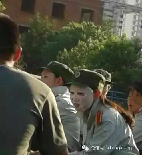 冰箱姐冷笑话1404:那到底还找不找女朋友呢？