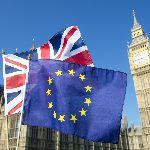 眼看着英国就要「脱欧公投」，一手促成这事的卡梅伦心里苦啊
